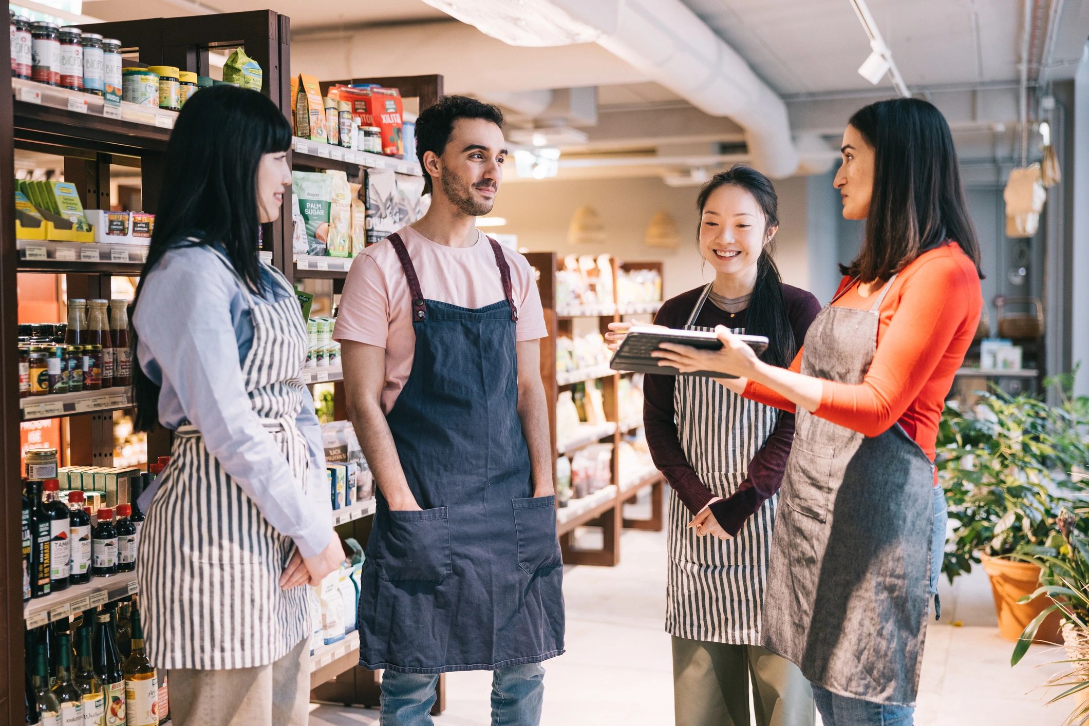 organic grocery team